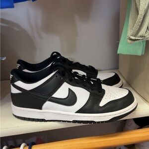 Nike panda dunks